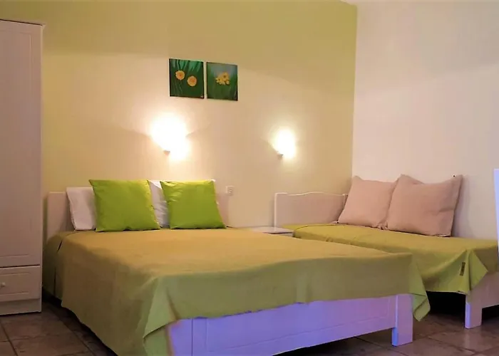 Ikos Studios And Apartments