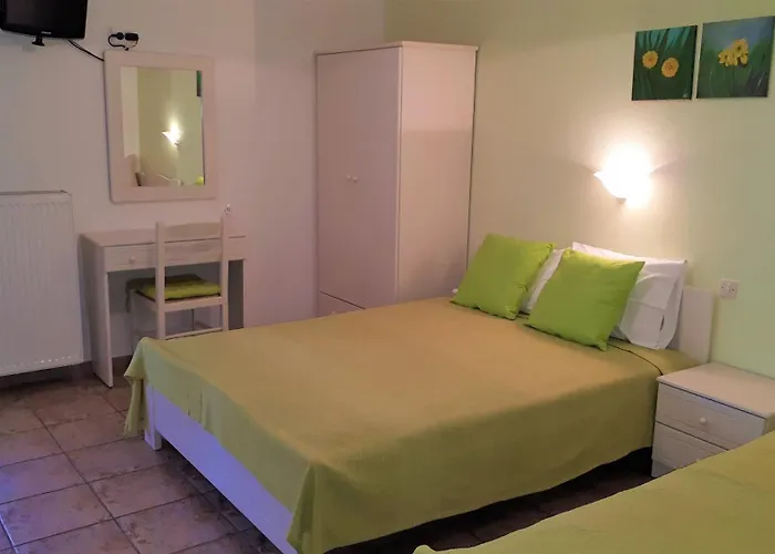 Ikos Studios And Apartments