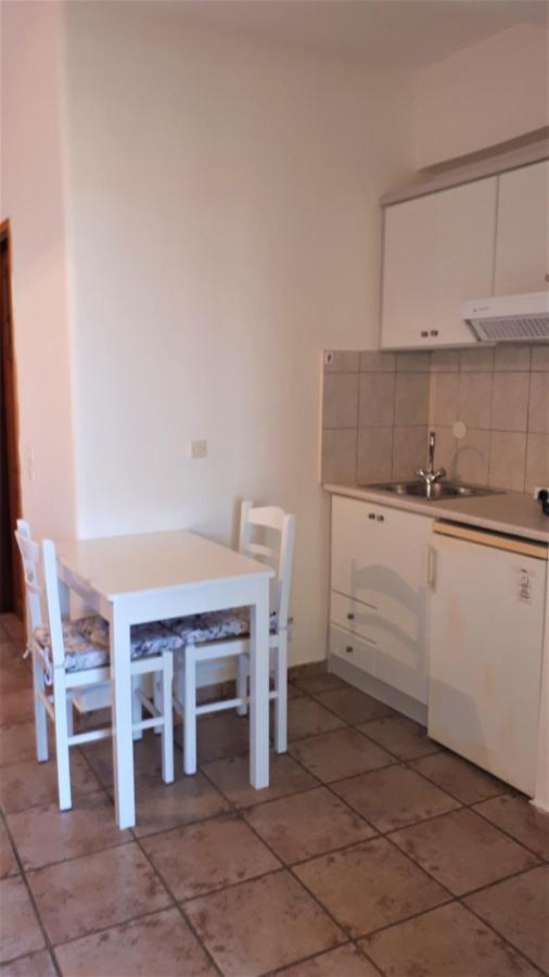 Ikos And Apartmán Patitírion